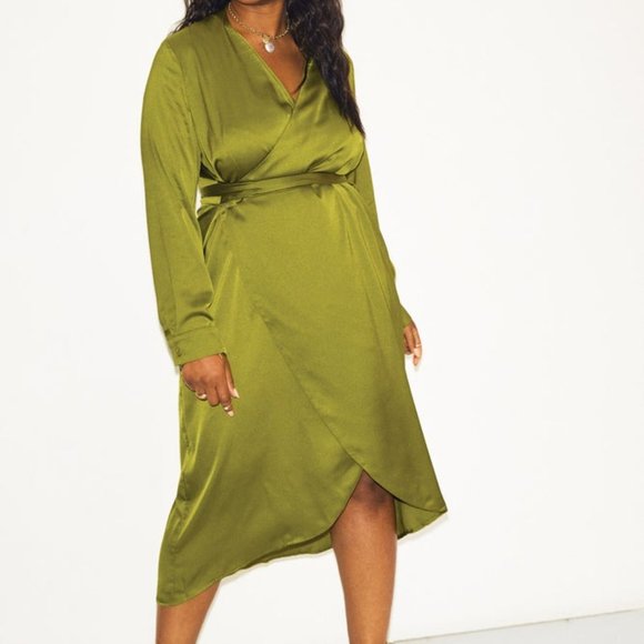 Never Fully Dressed UK Green Satin Wrap Dress Plus Size - Picture 2 of 3